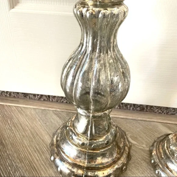 Two silver vintage style candlesticks - Picture 6 of 16